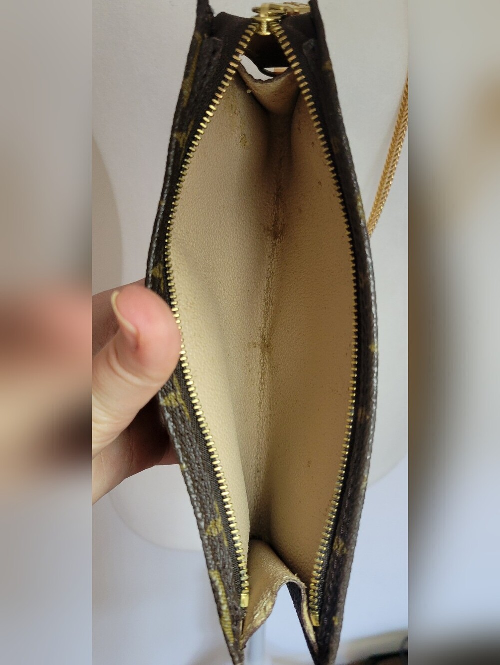100% Authentic Louis Vuitton Pouch ,serial number :SD0998 - Picture 7 of 11